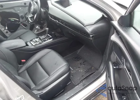 2022 Mazda Cx-30 2.5 Turbo из США, поврежденный, VIN 3MVDMBAY2NM437958